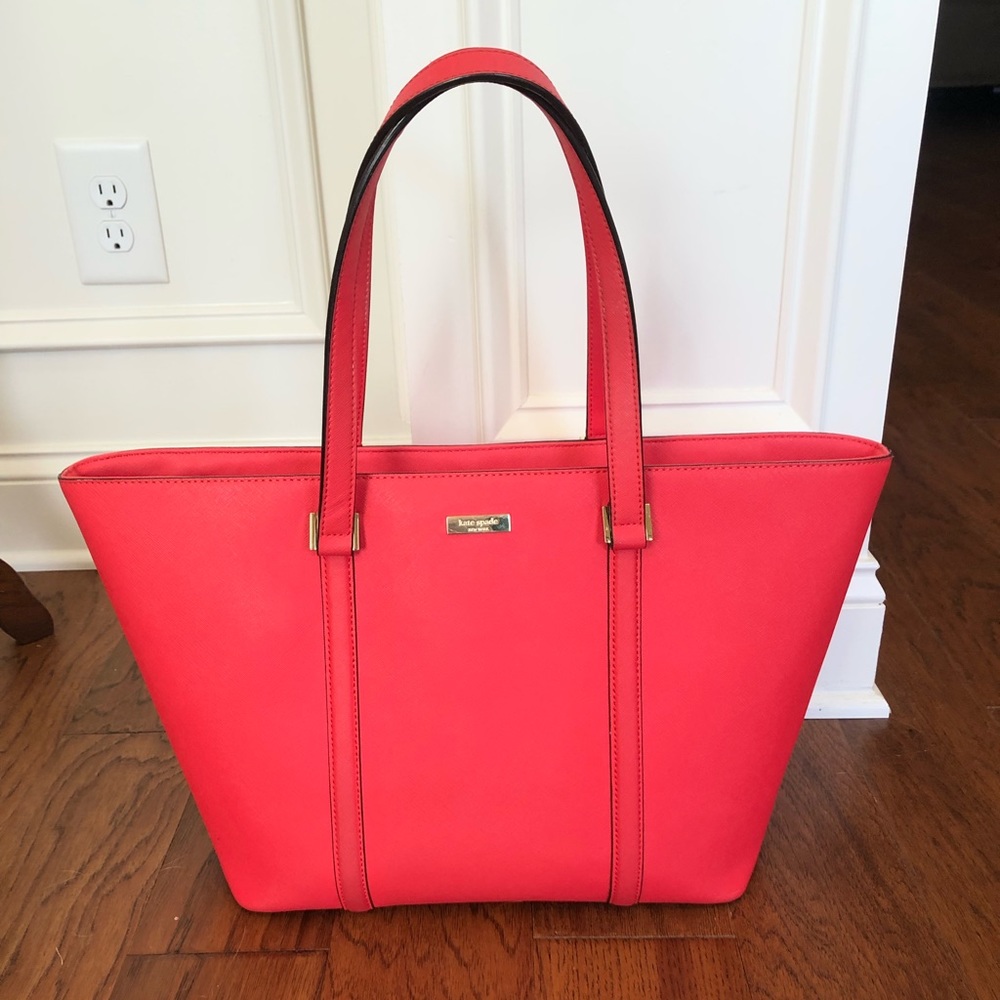 KATE SPADE LARGE TOP ZIP TOTE WATERMELON ORANGE PINK COLOR / GREAT CONDITION